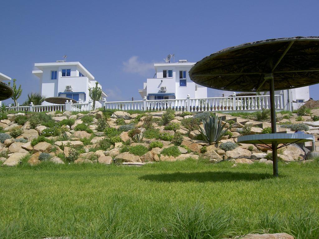 Zygi Beachfront Villa Экстерьер фото